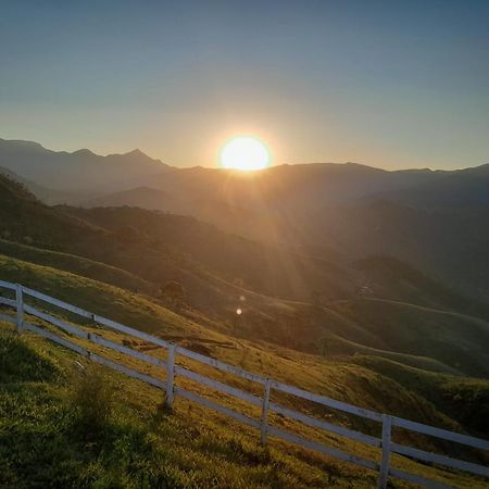 Chales Mirante Pedra Selada Visconde De Maua Exterior foto